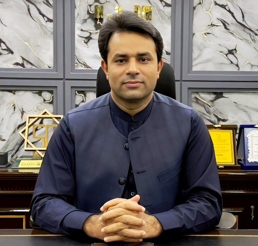 Adeel Haider DC Mandi Bahauddin